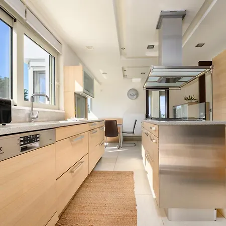 Villa Phillyrea Luxury *