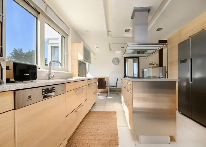 Villa Phillyrea Luxury *