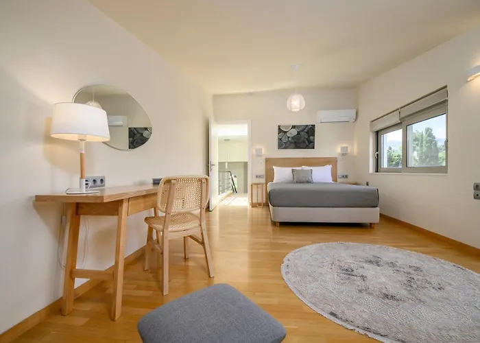 Villa Phillyrea Luxury *