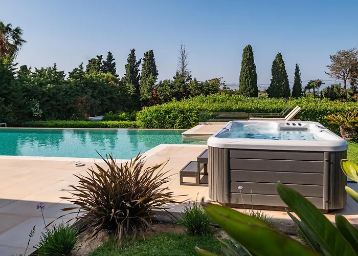 Phillyrea Luxury Villa