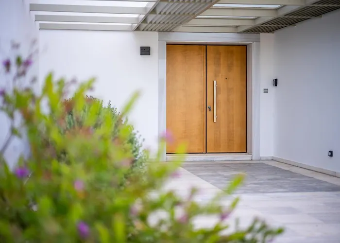 Phillyrea Luxury Villa *